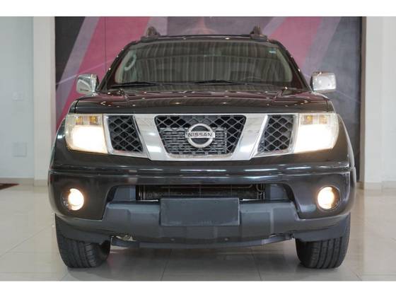 NISSAN FRONTIER 2.5 LE 4X4 CD TURBO ELETRONIC DIESEL 4P AUTOMÁTICO